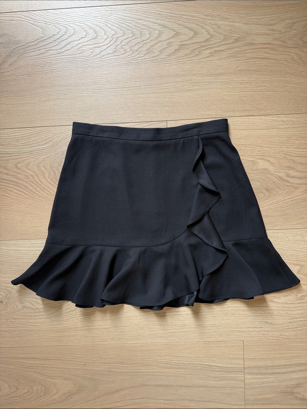 Banana Republic Women’s Black Ruffle Hem Skirt - Classic A-Line